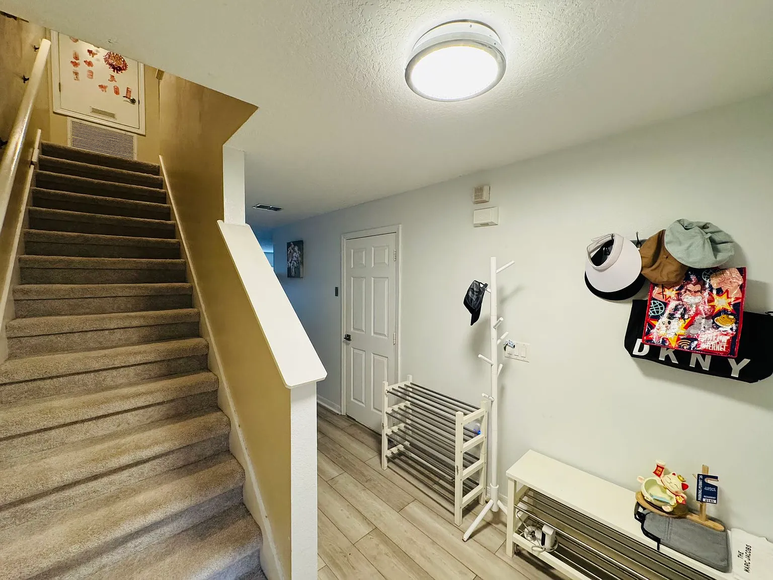 2 bed, 2.5 bath, 1396 sqft, $2,300 — Photo 3