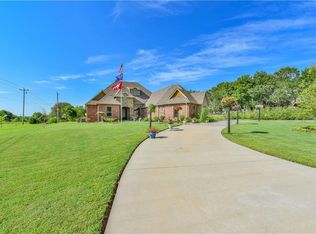 15998 Bradshaw Dr, Choctaw, OK 73020