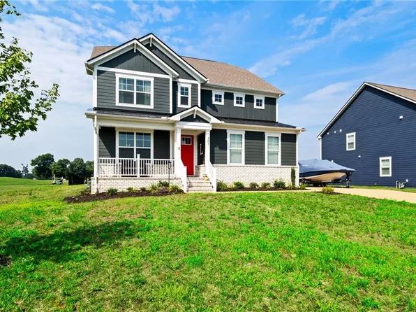 301 Saint Andrews, Smithfield, VA 23430