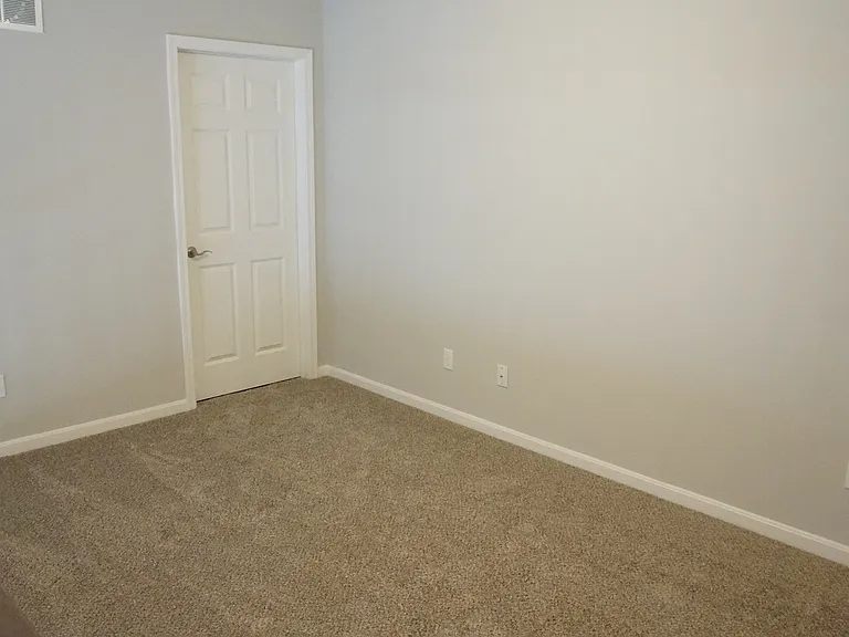 Aquamarine Apartments — Photo 53