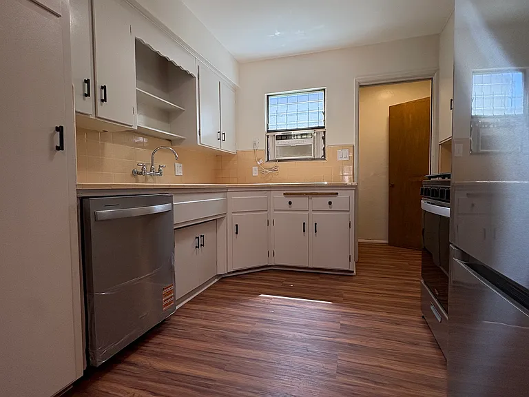 2627 Madison Ave — Photo 18
