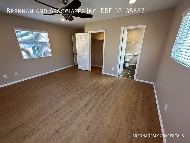 445 Rachael Ave — Photo 17
