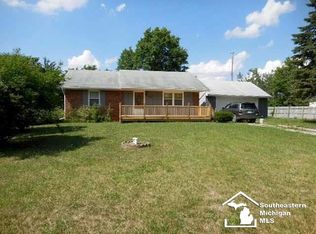 11813 Brookshire St, Temperance, MI 48182