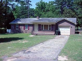 721 Roundtree Dr, Fayetteville, NC 28303