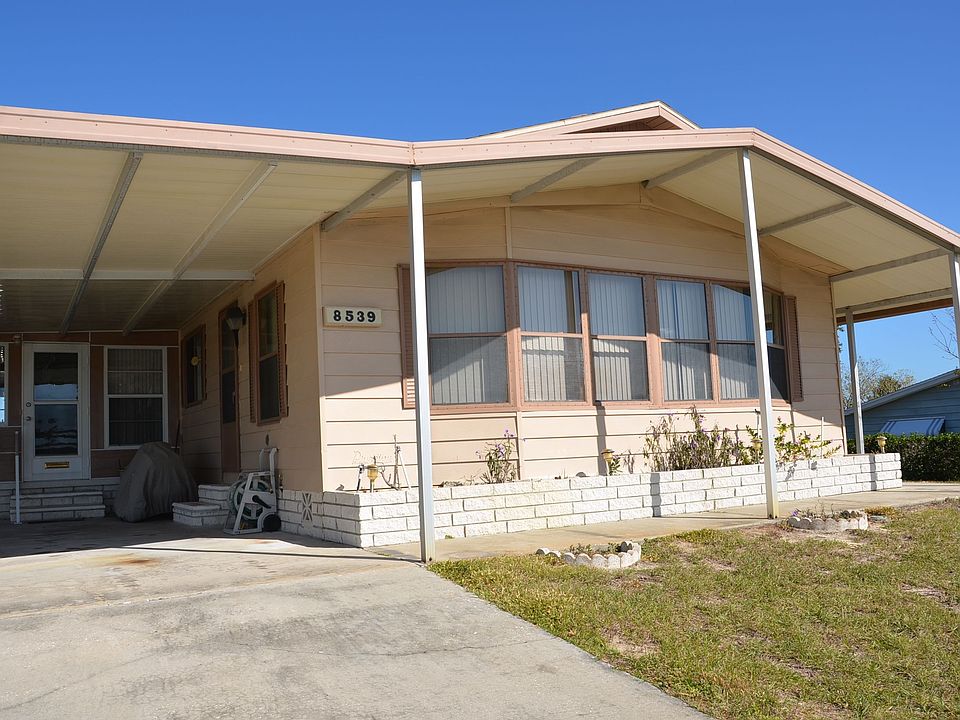 2nd image of 8539 Fleetway Ave
