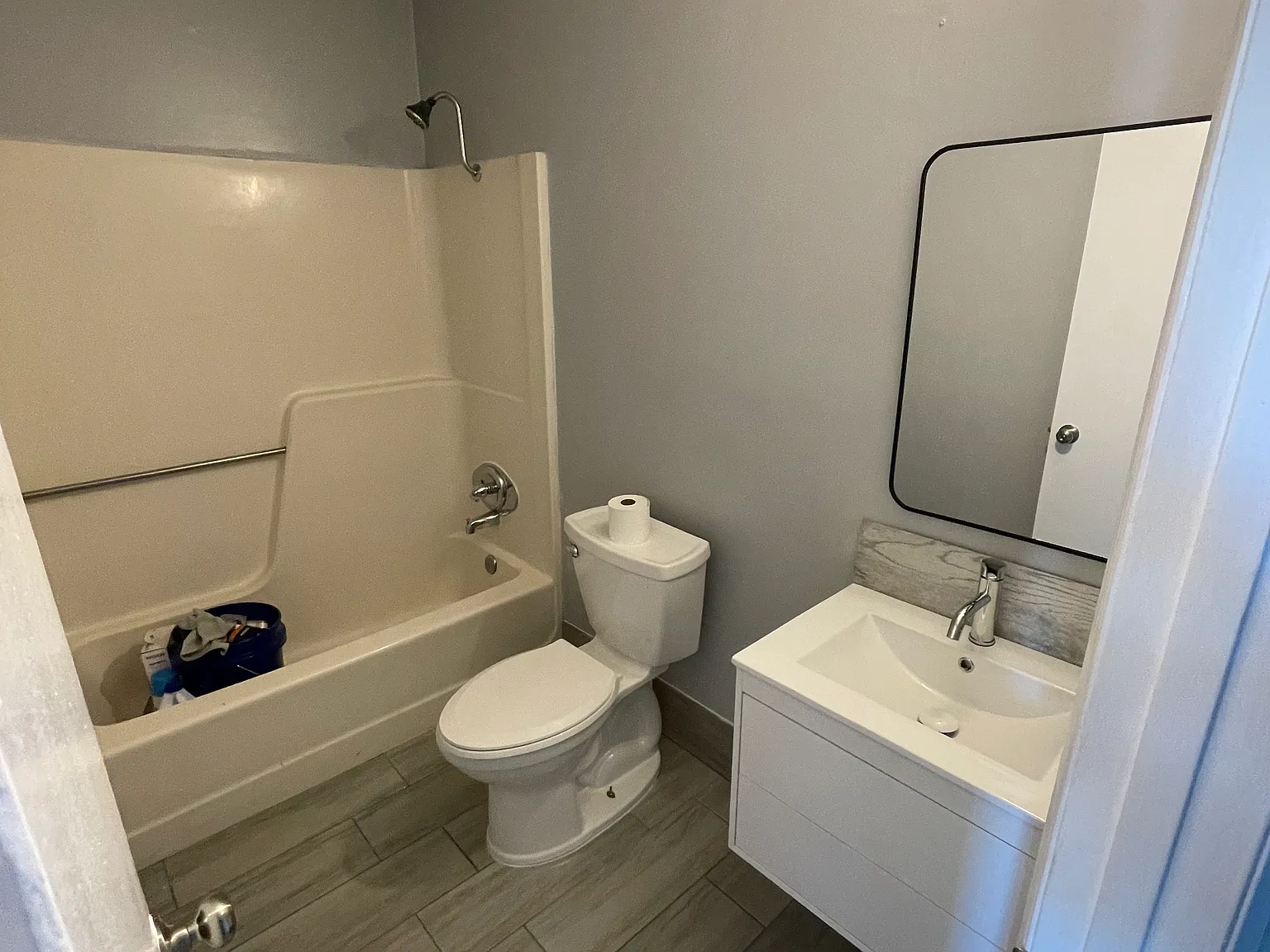 2 bed, 775 sqft, $1,000 — Photo 4