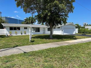3842 N Circle Dr, Hollywood, FL 33021
