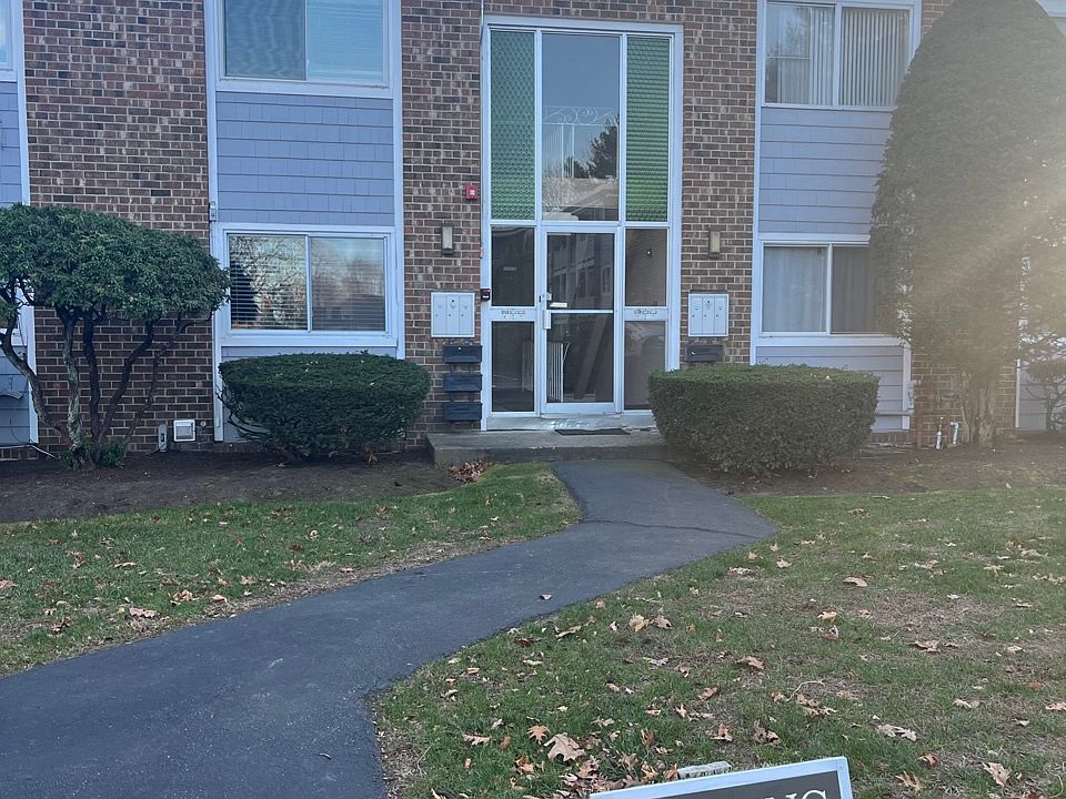 1st image of 494 Putnam Pike APT B2