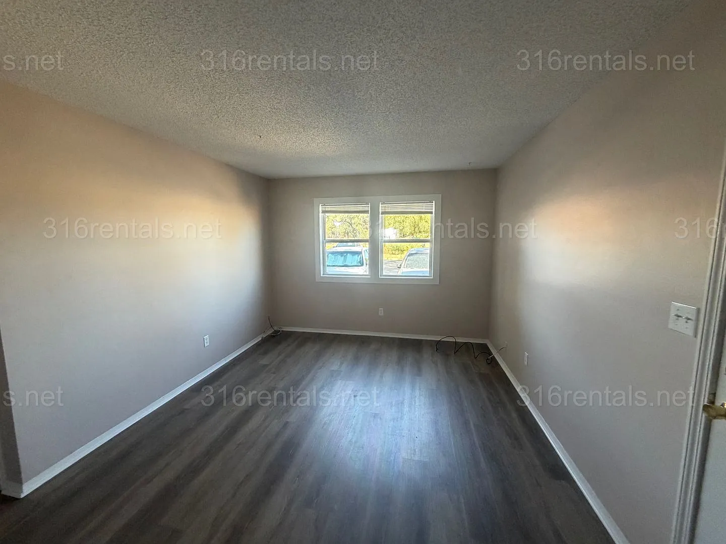 1220 E Broadway — Photo 1