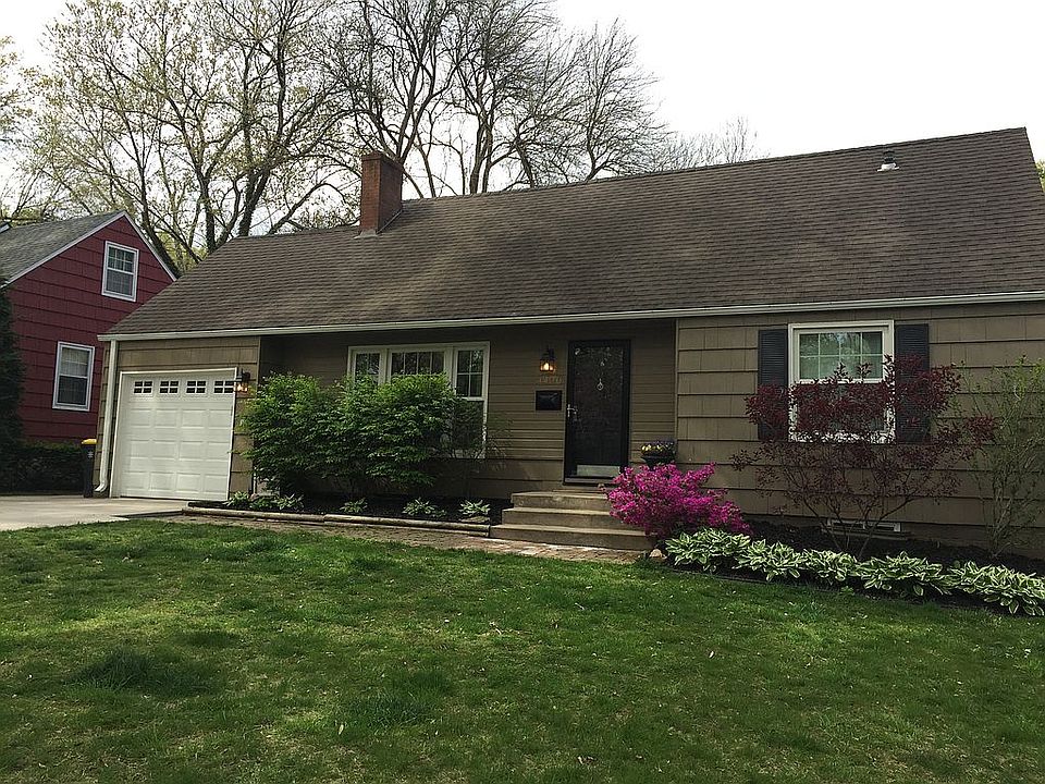 1st image of 4420 W 72nd St