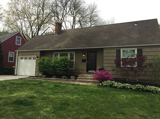 4420 W 72nd St, Prairie Village, KS 66208