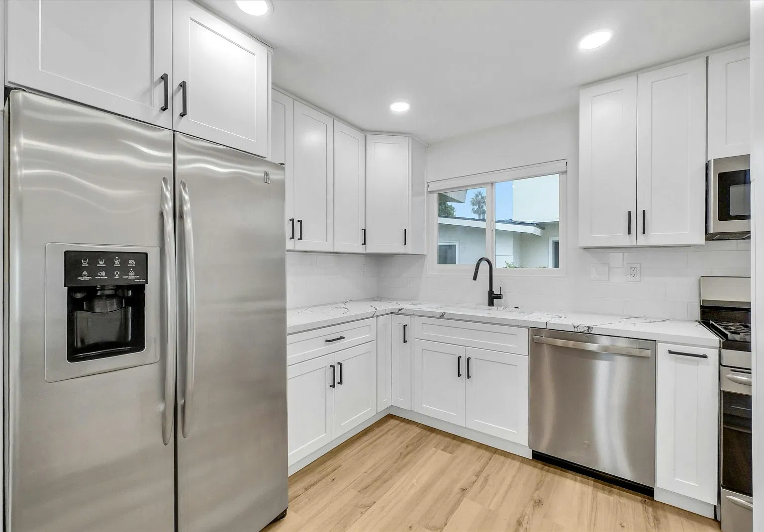 3036 Coolidge Avenue, Unit 62 — Photo 2