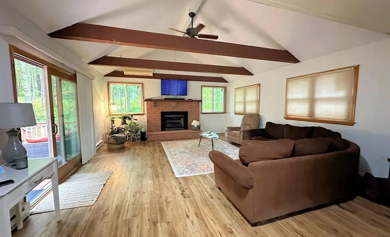 104 Cedar Ln — Photo 4