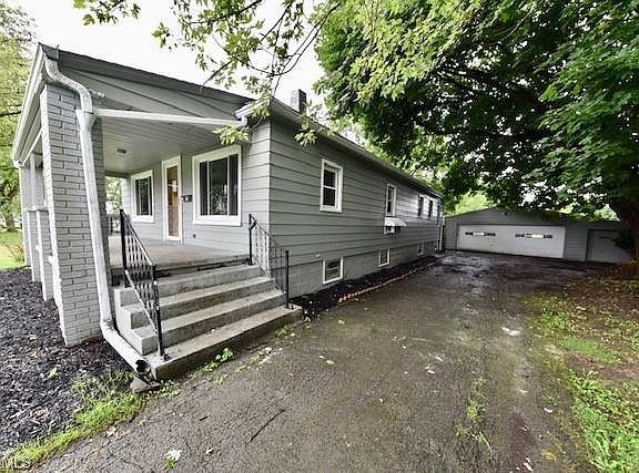 3rd image of 1807 Brandon Ave