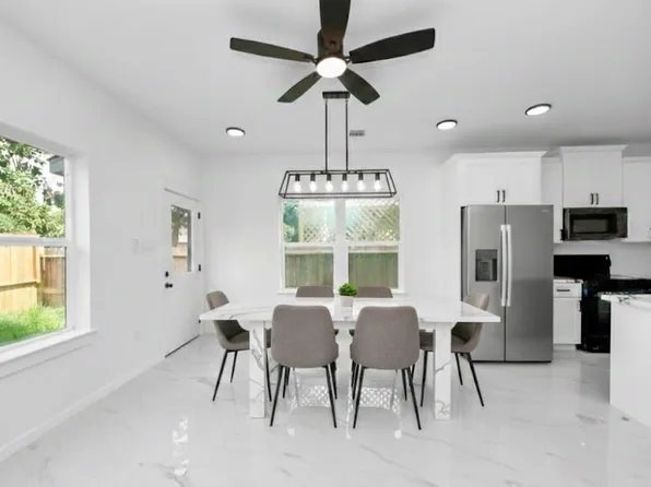 8023 Brandon St, Houston, TX 77051
