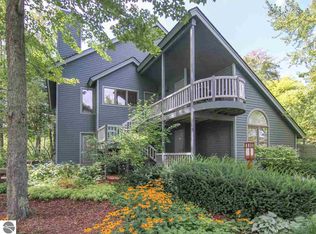 12405 Wintergreen Dr #514, Thompsonville, MI 49683
