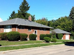8404 Fernhill Ave, Parma, OH