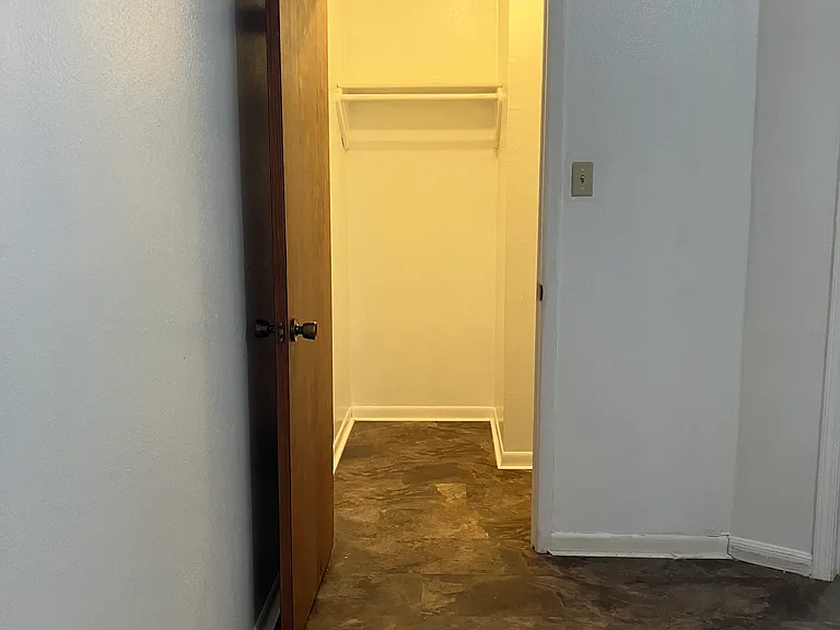 Walk in closet