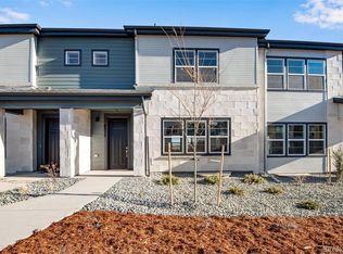 8916 Fraser Riv, Littleton, CO 80125