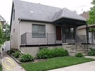 1st image of 1727 8th St