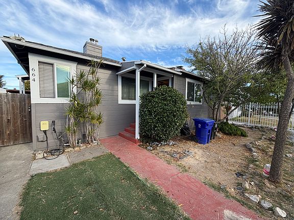 2nd image of 664 30th St