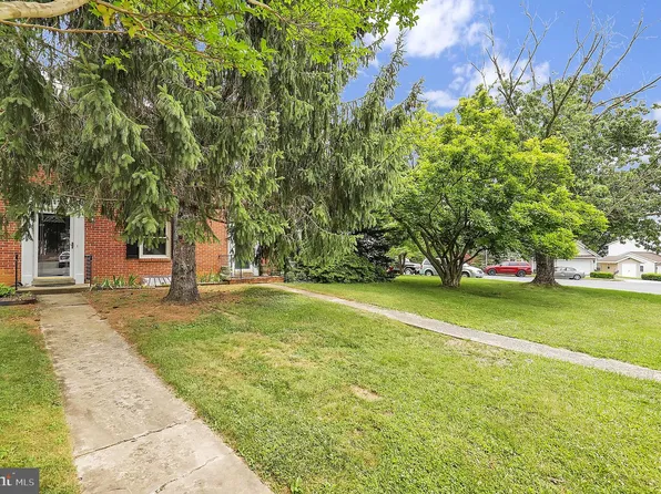 104 Catoctin Ave, Thurmont, MD 21788