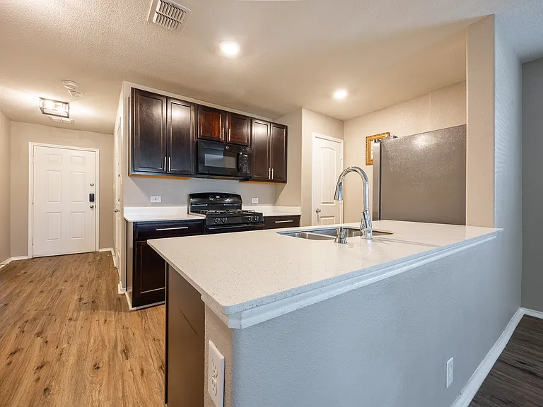 5661 McClelland St — Photo 4