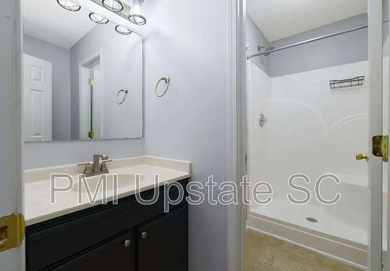 12 Hayfield Ln — Photo 11