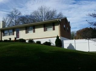 5801 Green Ridge Rd, Roanoke, VA 24019