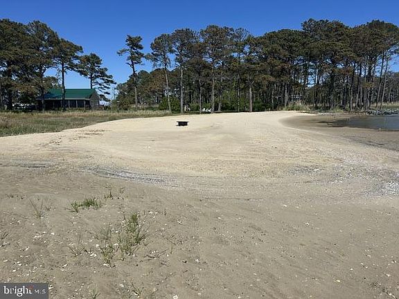 3rd image of 2344 Hoopers Island Rd