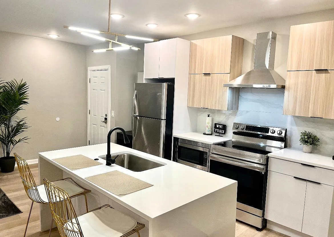 3831 Atlantic Ave — Photo 1