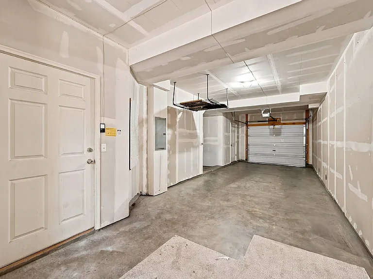 5388 Allison St — Photo 23