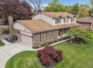 55767 Sandy Ln, Shelby Township, MI 48316