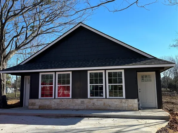 313 E 2nd St, Durant, OK 74701