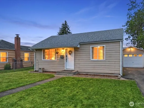 3042 Field Street, Longview, WA 98632