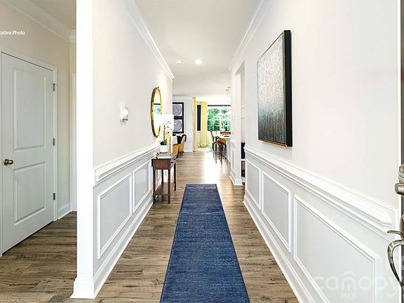 3rd image of 7541 Bainbridge Rd