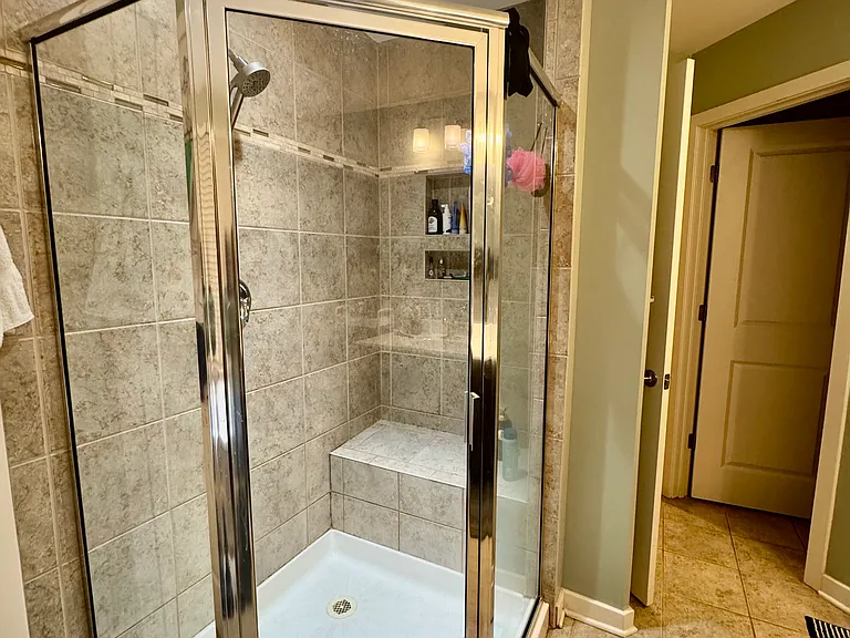 1447 Trafalgar Ln — Photo 11