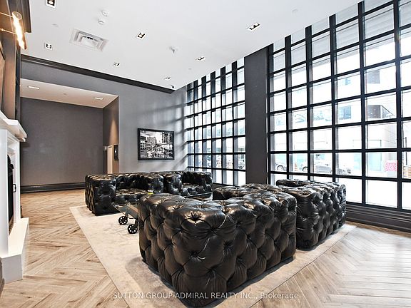 5th image of 608 Richmond St W #1013