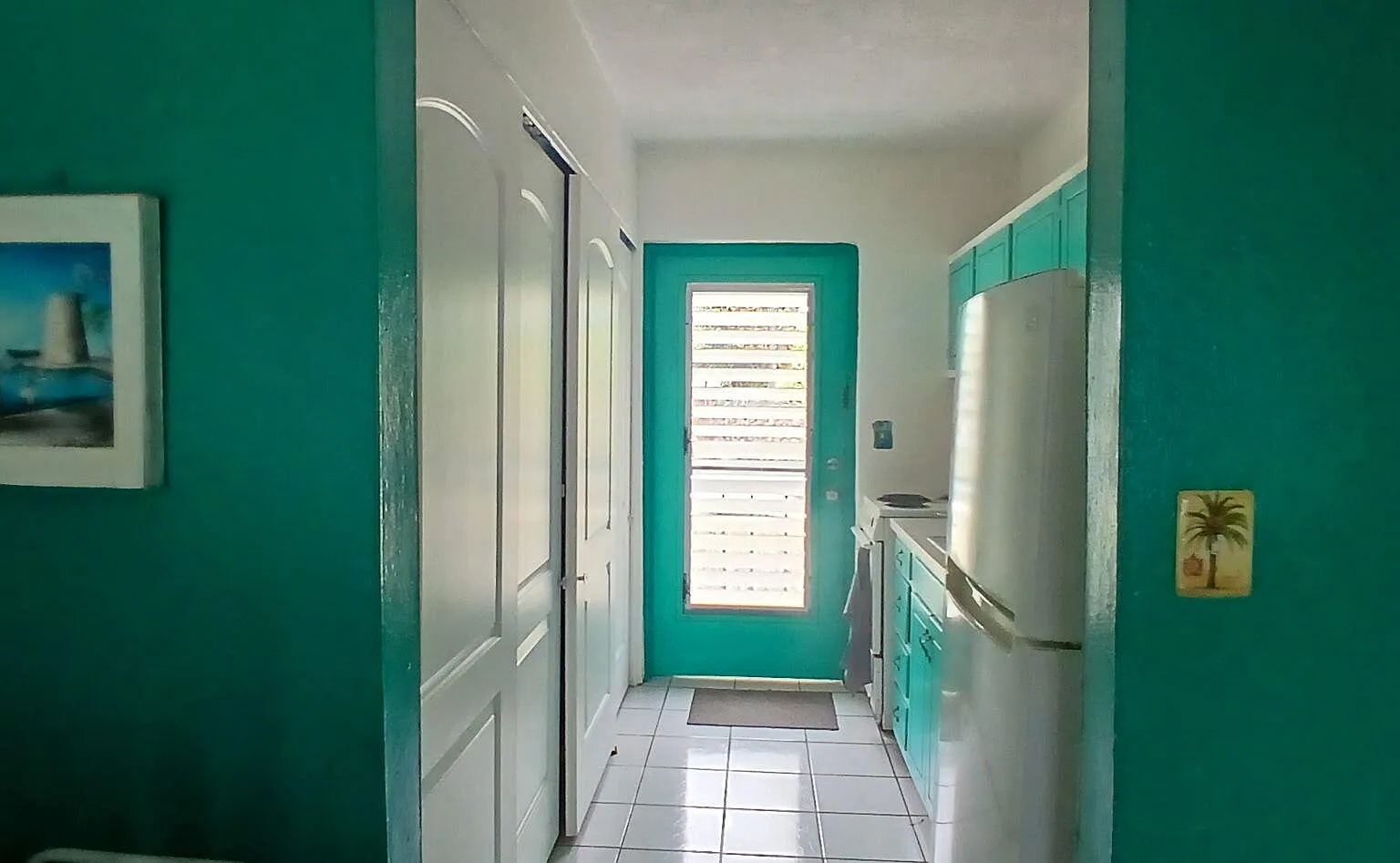 Studio, 550 sqft, $1,100 — Photo 3