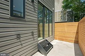 1331 S Bancroft St — Photo 3