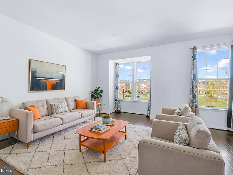 5365 S Center Dr — Photo 16