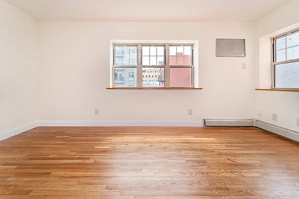 Rented by Modern Spaces | media 15