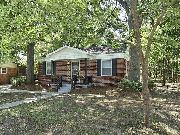 3rd image of 1107 Northland Dr