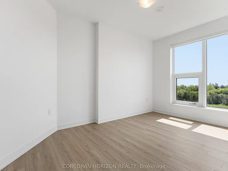 7439 Kingston Rd #504 — Photo 19