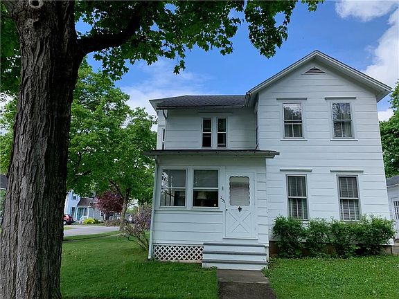 4th image of 231 Liberty St