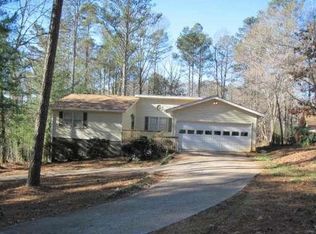 4557 T Moore Rd, Oakwood, GA 30566