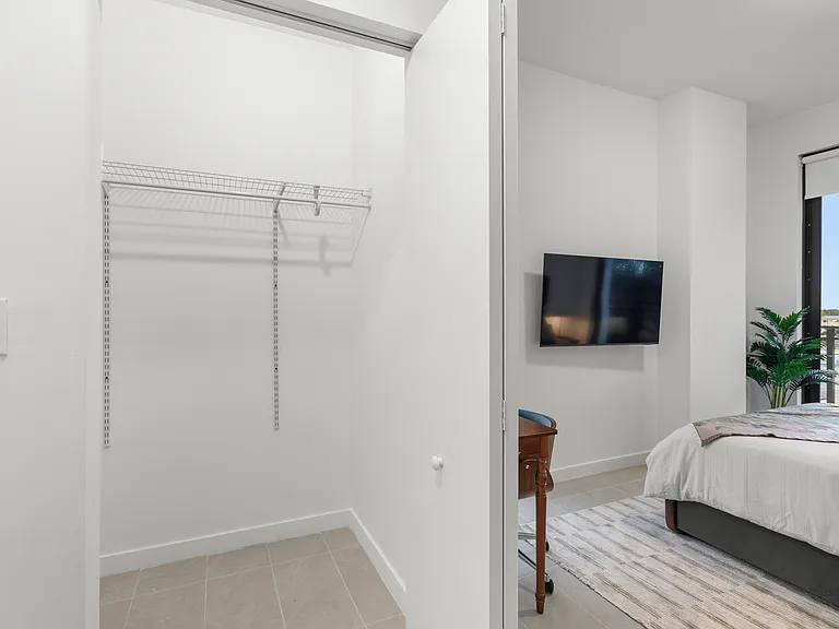 1201 SW 27th Ave #401 — Photo 7