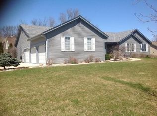 3728 W Dory Dr, Franklin, WI 53132
