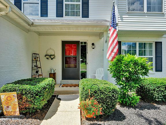 2nd image of 11115 Oak Bend Ct