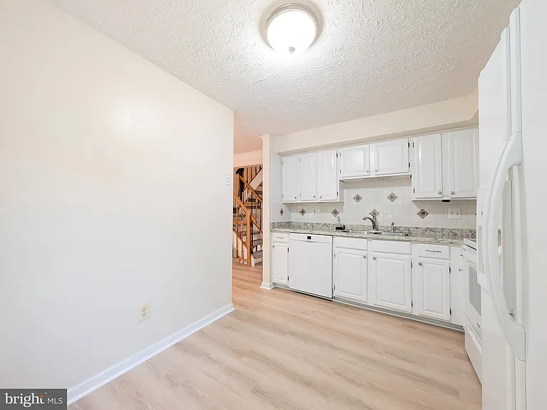 7993 Tyson Oaks Cir — Photo 8